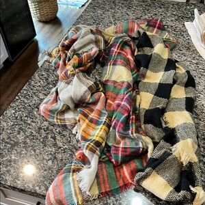 $5 Plaid Scarf Set of 3 Multicolor